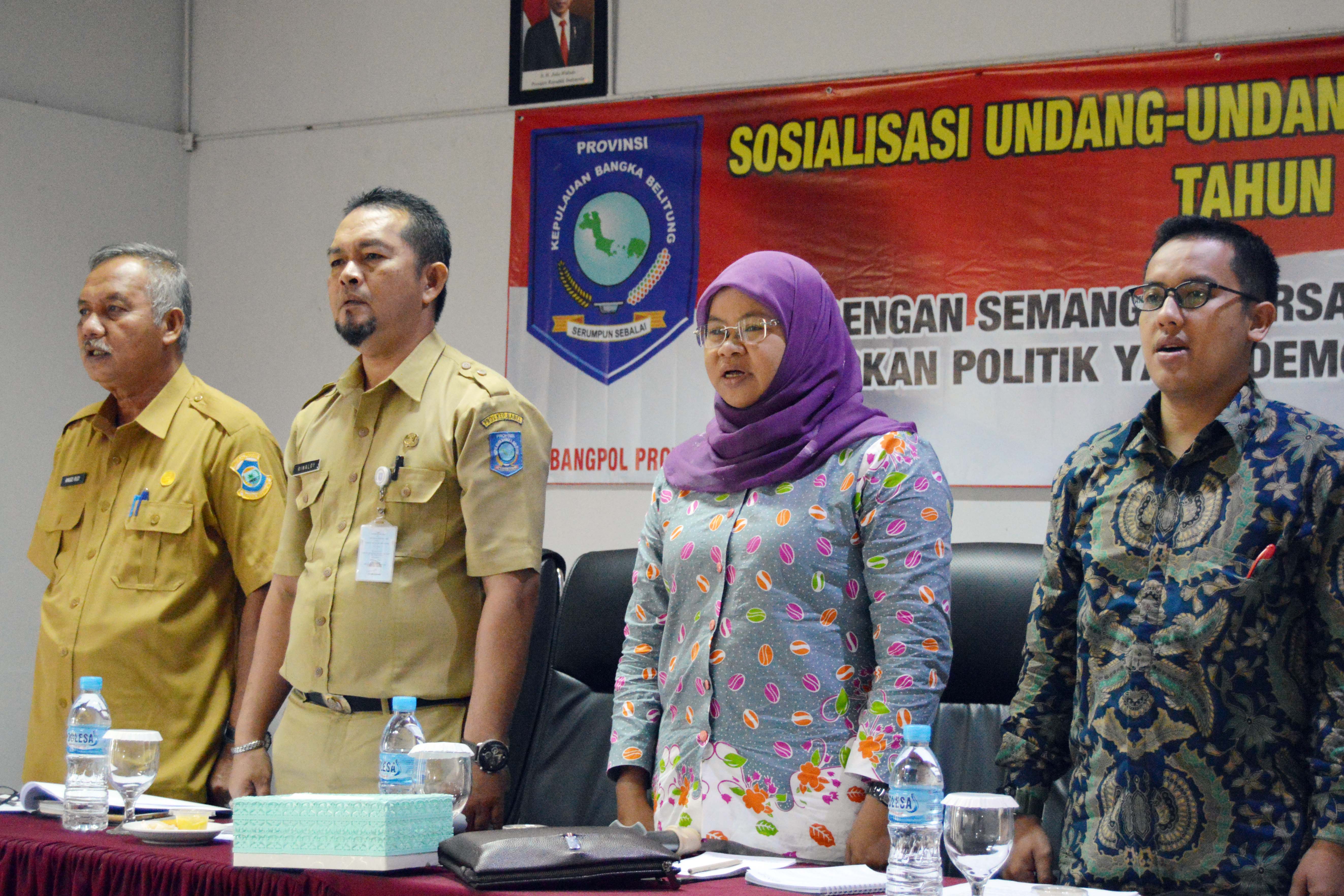 Bersama untuk meningkatkan Pemahaman Politik