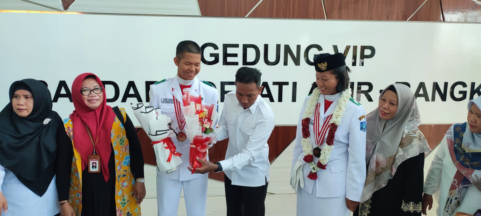 Plt. Kaban kesbangpol dampingi Pj. Gubernur sambut kepulangan Paskibraka Nasional 2023