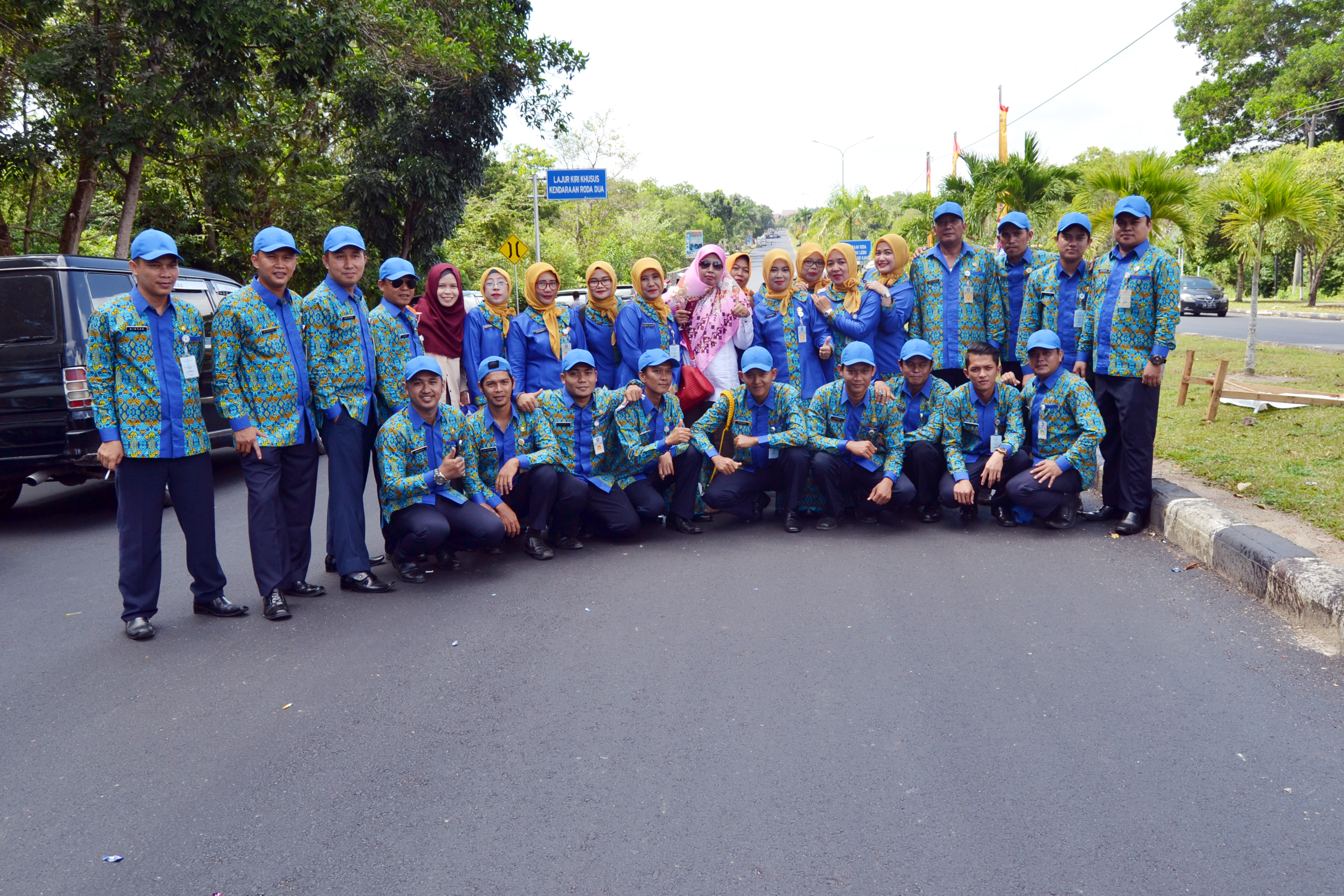 Pasukan Pawai Baris Berbaris Kesbangpol pada Perayaan Hut RI ke 72